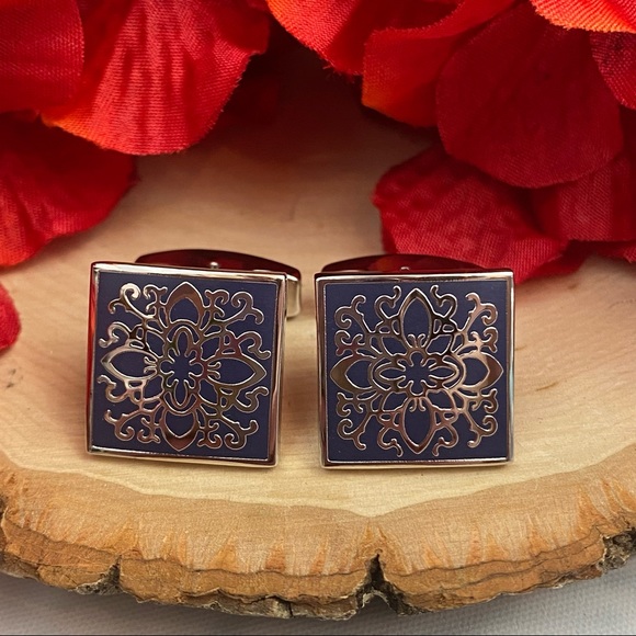 Elegant Silver and Navy Square Cufflinks - Picture 9 of 16